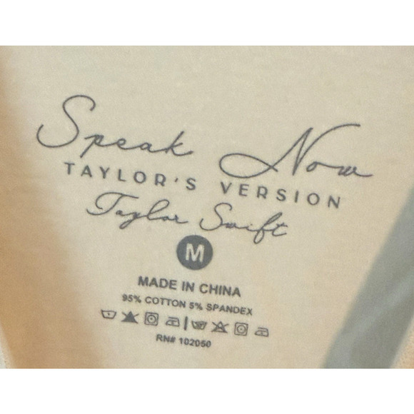 Taylor Swift Speak Now T-Shirt Taylor's Version Size Medium - Picture 5 of 7